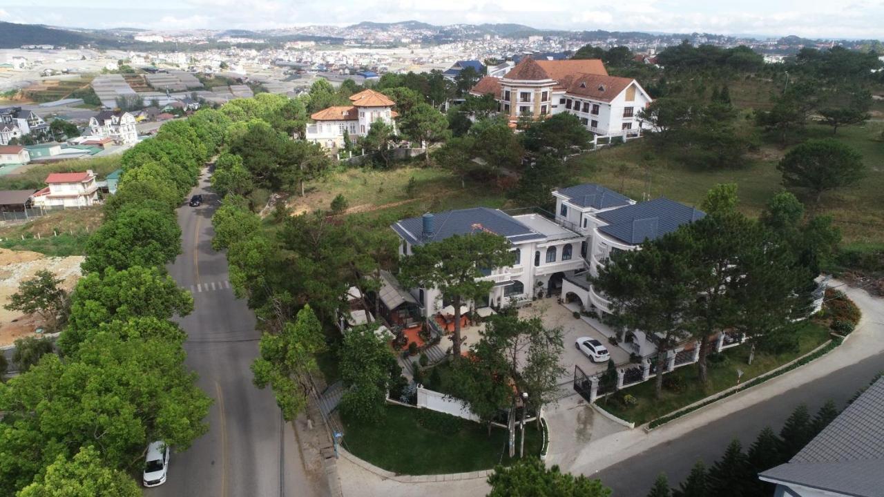 T89 Villa Dalat Exteriör bild